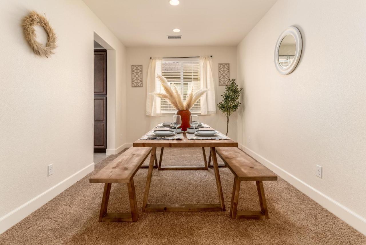 Dream Family Home In South Reno 4 Bed 30 Min To Lake Tahoe Exterior photo